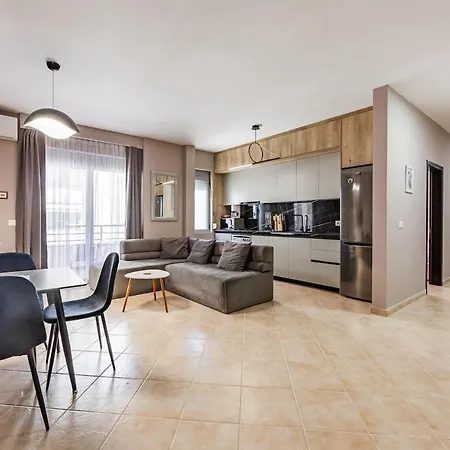 Coastal Living Retreat 2br In Lungomare By Pikhost Appartement Vlorë